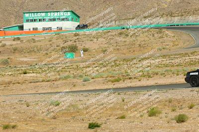 media/Jun-01-2025-CalClub SCCA (Sun) [[eae223c5dd]]/Group 5/Qualifying/